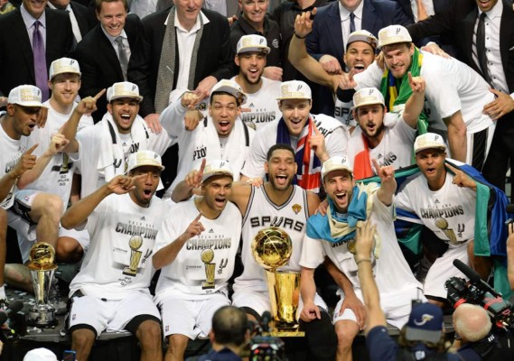 Los Spurs se proclaman nuevos campeones de la NBA