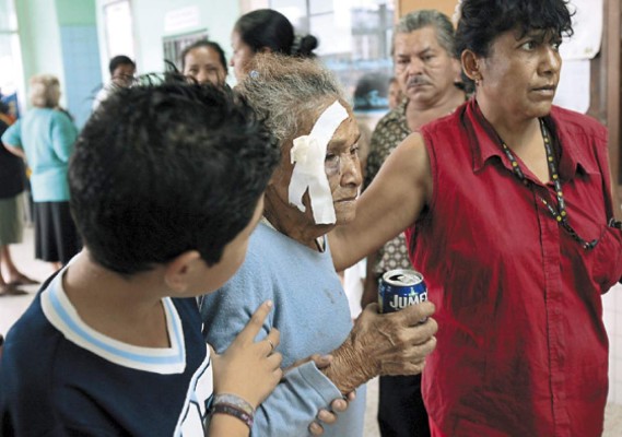 Casi mata a familia de crianza