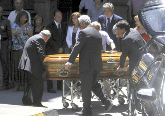 Las 'nenas” despiden al ídolo de América