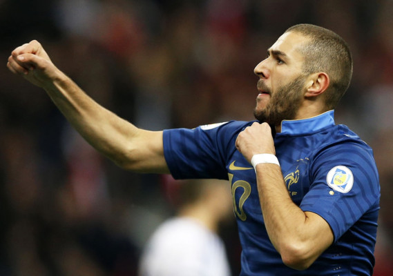 Francia barre a Finlandia, pero es segunda y disputará la repesca