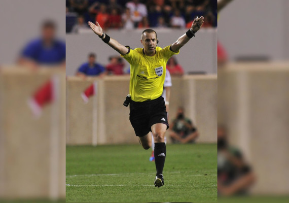 FIFA anuncia árbitros para el Mundial de Brasil 2014