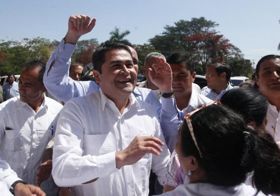 Firman convenio para abastecer hospitales públicos de Honduras