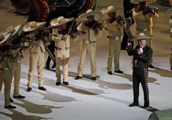 Vicente Fernández y su eterna despedida