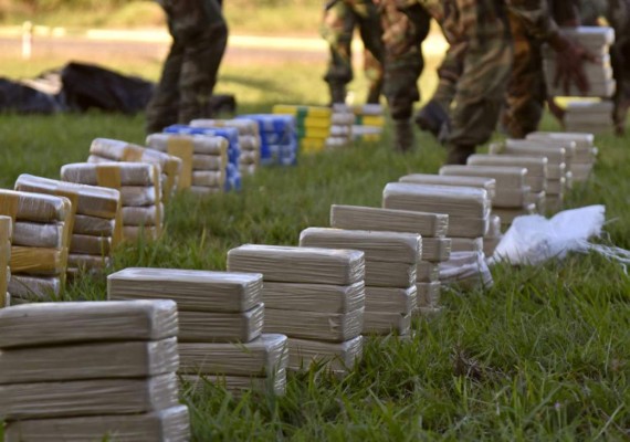 Decomisan grandes cantidades de droga en Bolivia