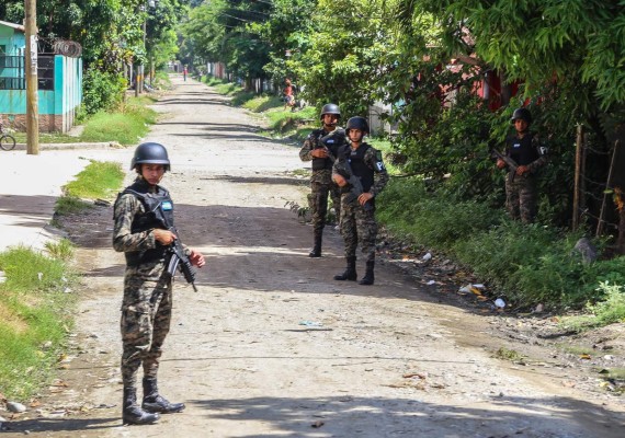 Pandilleros se adueñan de las casas de desplazados