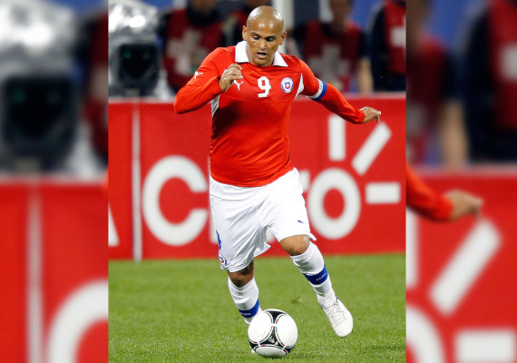 'Chupete” Suazo podría perderse el Mundial de Brasil 2014