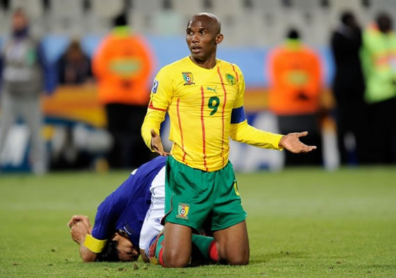 Japón sorprendió a la Camerún de Eto'o