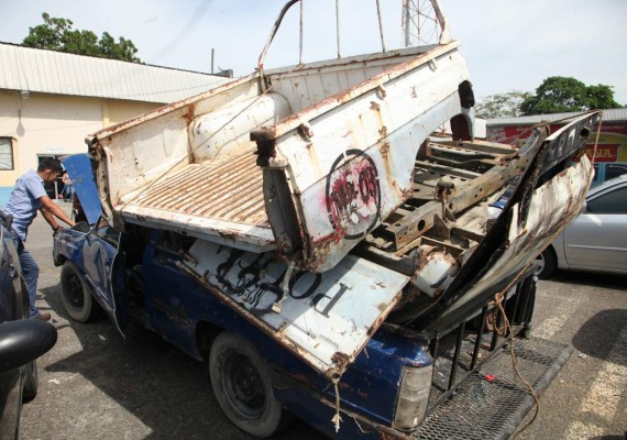 Capturan a oficial de la Policía por vender piezas de patrullas