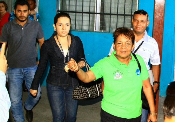 Ponen otra denuncia contra Ana María Ríos