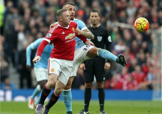 Aburrido empate en el derbi de Manchester