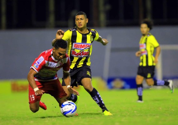 Real España empató con Real Sociedad y dejó ir otra vez la cima