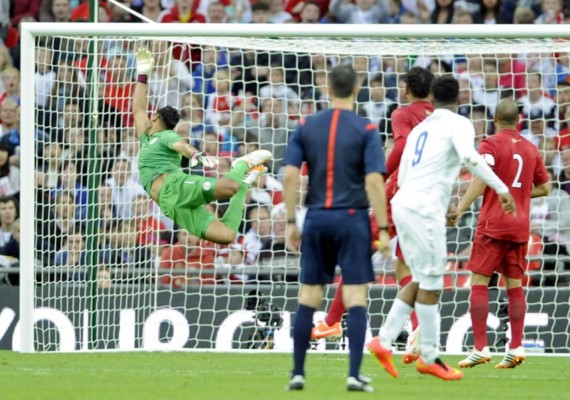 Inglaterra golea a Perú en su despedida de Wembley antes del Mundial