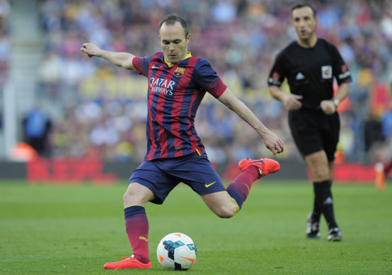 Un histórico Messi comanda al Barcelona antes del clásico