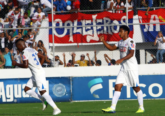 Vargas se quedó con las ganas de triunfo en su estreno con Olimpia