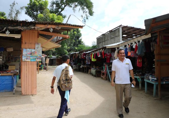 Luchan para construir un nuevo mercado en La Lima