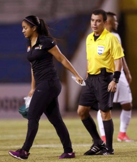 Leslie Fareaux, además de fisioterapeuta, también tuvo un paso como futbolista e incluso estuvo en la selección nacional de Panamá.