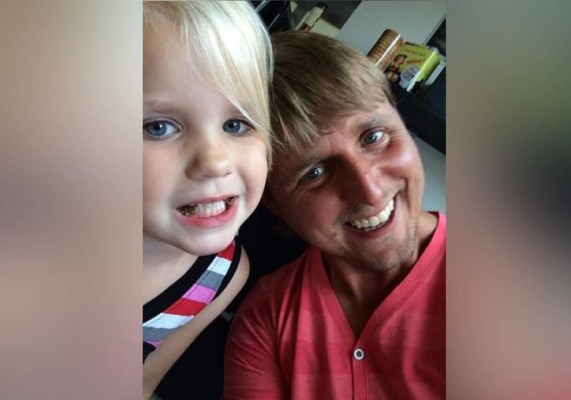 '¡Por si desaparece!': Publica foto en Facebook de avión MH17 antes de abordar