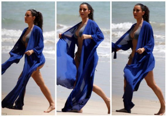 Kim Kardashian luce su bikini con orgullo