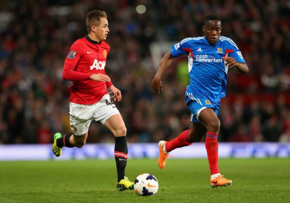 El Hull City con Maynor Figueroa pierde contra el Manchester United