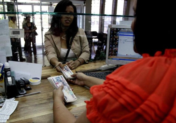 Prevén que las tasas de interés se mantendrán