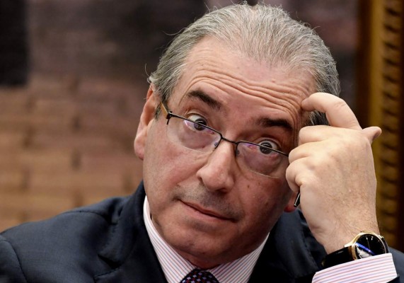 Arrestan a Eduardo Cunha, arquitecto del impeachment contra Rousseff