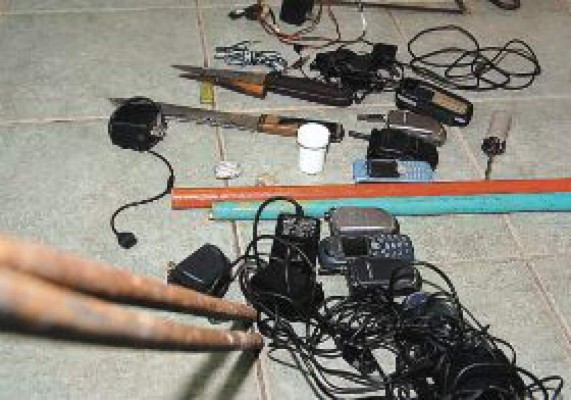 Abortan motín en el centro penal