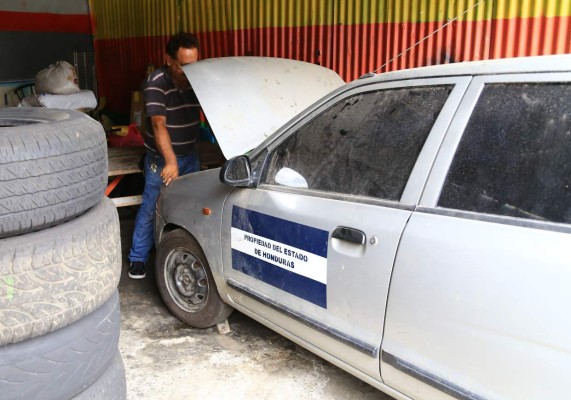 Desde hace un año un carro del Poder Judicial está 'botado” en un taller