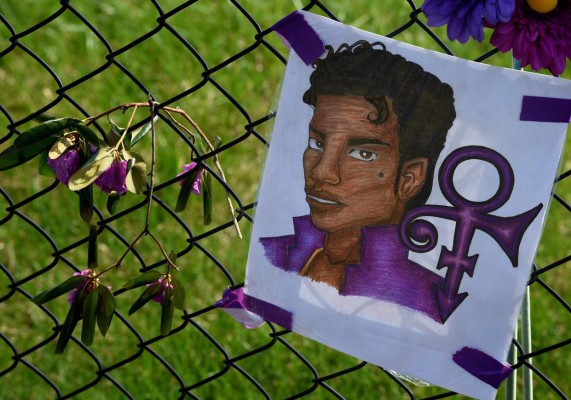 Incineran el cuerpo de Prince en ceremonia privada