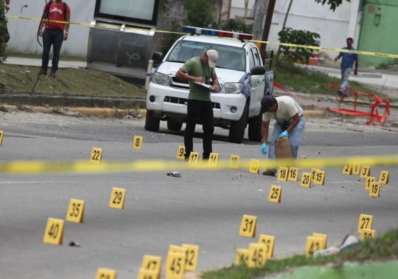 Padre e hijo eran las víctimas del tiroteo en bulevar de Honduras