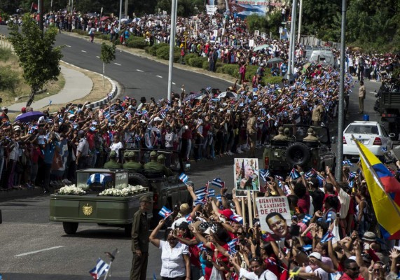 Adiós multitudinario a Fidel en Santiago, cuna de la Revolución