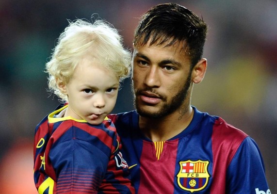 Neymar deberá ir a juicio... ¡por el parto de su hijo!