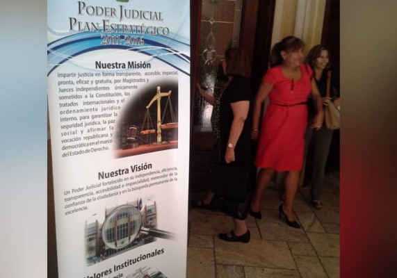 Poder Judicial presenta en San Pedro Sula plan estratégico 2011-2016