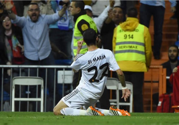 Real Madrid golea al Almería y baja al Barça del segundo puesto