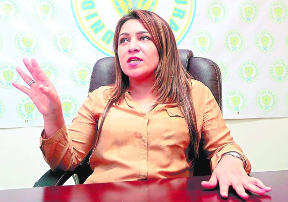 'La alevosía de precandidatos no la avala la ley”: Marlene Alvarenga