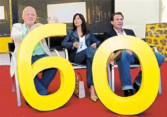 Anthony Hopkins ahora se presenta como director