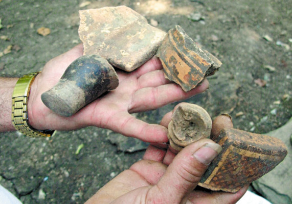 Viven sobre los restos de una civilización