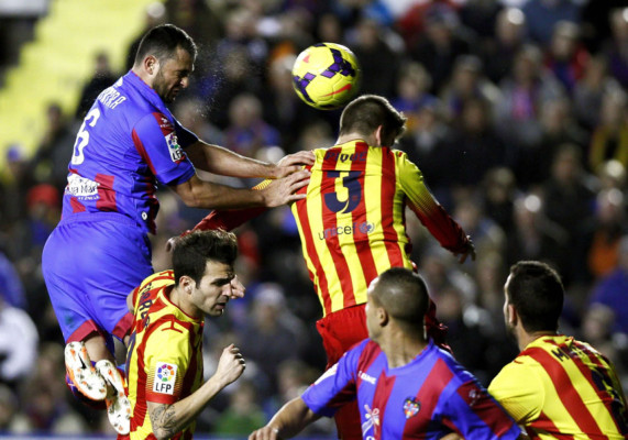 Keylor Navas y el Levante frenan al Barça