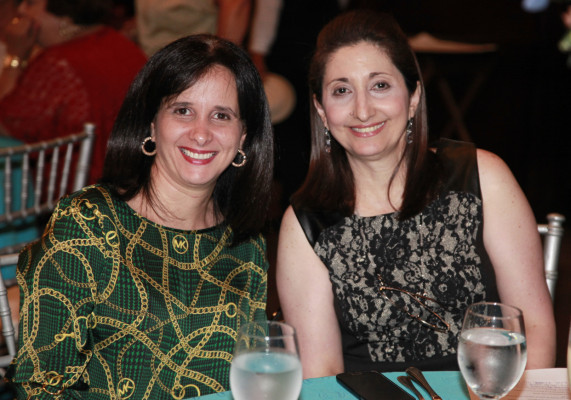 Asociación Femenina Hondureño Árabe festeja la Navidad