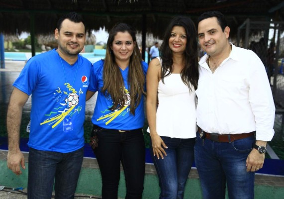 Pepsi lanza campaña de fútbol 2014