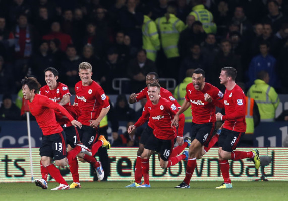 El Cardiff amarga al Manchester United en el tiempo añadido