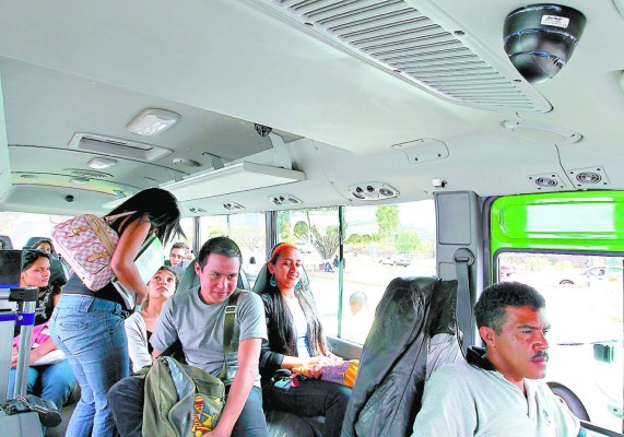 Transportistas y comisión acuerdan cambiar artículos