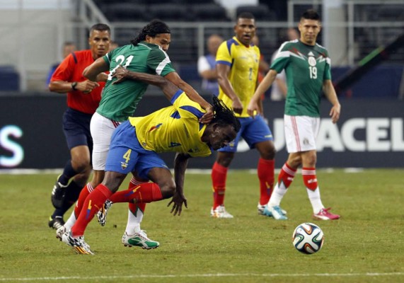 Ecuador pierde amistoso con México y deja dudas para el Mundial