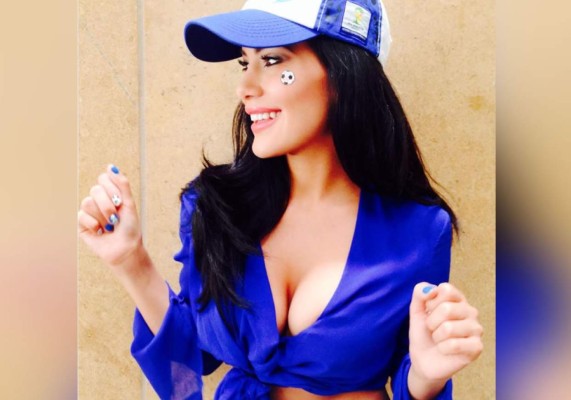 Famosas hondureñas sufrieron, pero siguen apoyando a Honduras