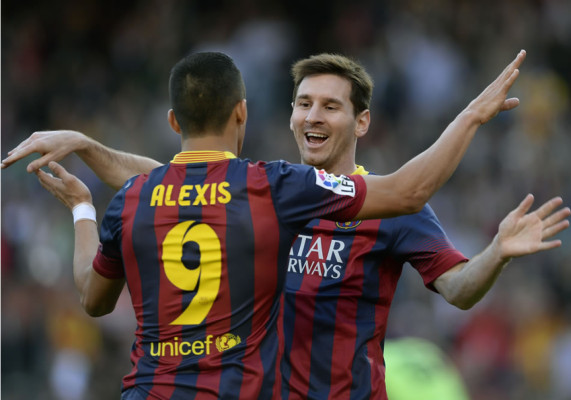 Un histórico Messi comanda al Barcelona antes del clásico