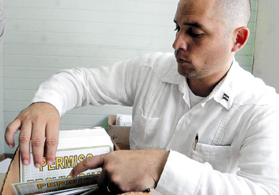 DEI comienza a entregar placas reciclables