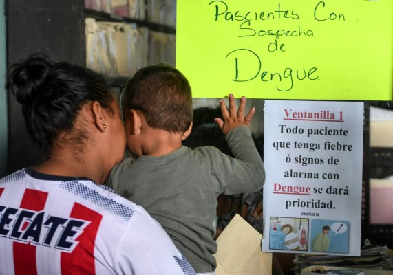 Joven hondureña muere por sospecha de dengue después de dar a luz