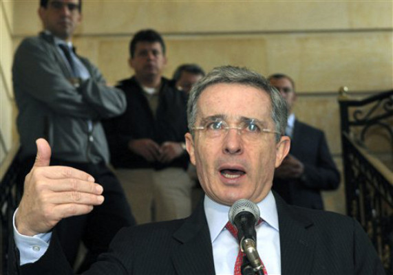 Alvaro Uribe confirma asesinato de gobernador