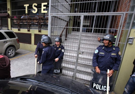 145 millones de lempiras empezará a pagar el TSE de la deuda política