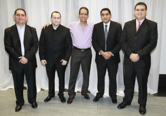 Elektra Honduras celebra la Navidad 2013