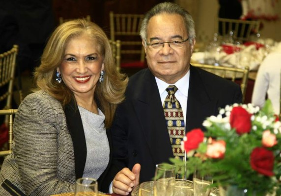 Elegante enlace Alvarado Peña